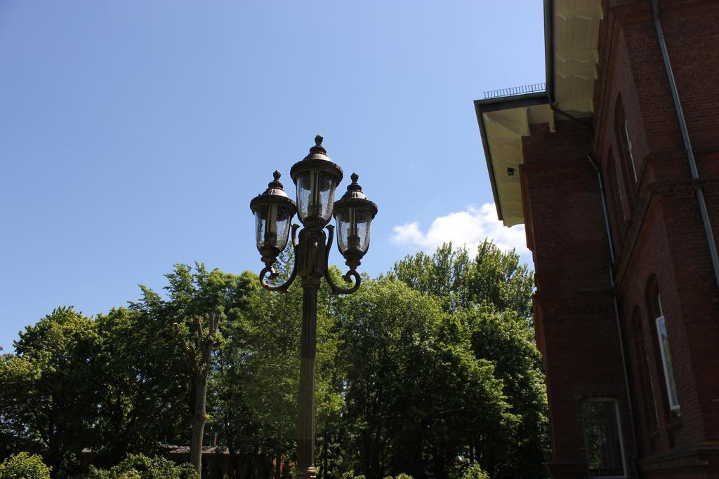 דירות Wesselburen Haus Im Park מראה חיצוני תמונה
