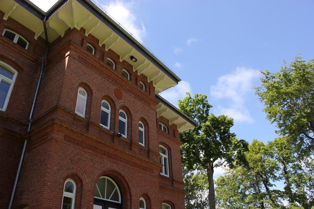 דירות Wesselburen Haus Im Park מראה חיצוני תמונה